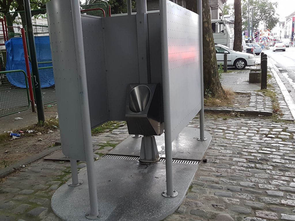 Foto bij Openbaar toilet Slachthuislaan 47 in Brussel