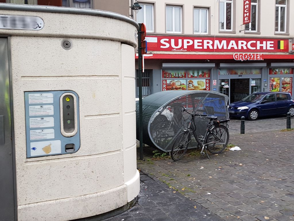 Foto bij Openbaar toilet Anneessensplein 5 in Brussel